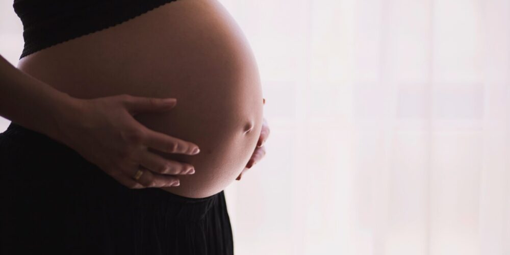 belly-button-birth-family-57529